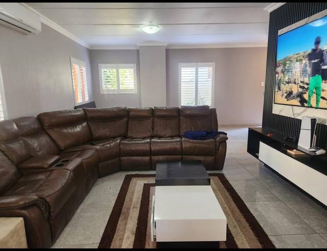 3 BEDROOM PROPERTY TO RENT IN RUIMSIG